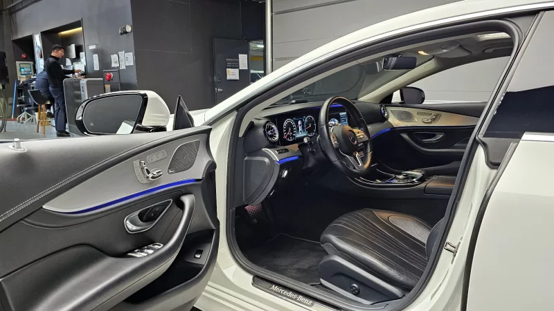 Mercedes-Benz CLS-Class