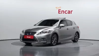 Lexus CT200h