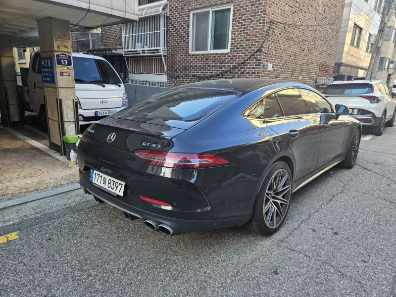Mercedes-Benz AMG GT