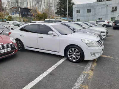 Hyundai Equus