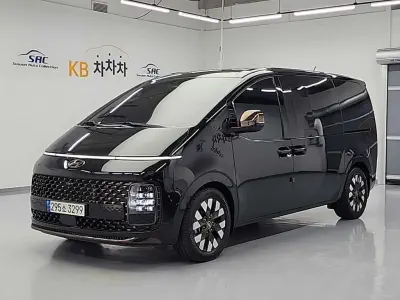 Hyundai Staria