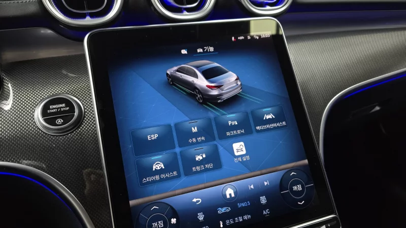 Mercedes-Benz C-Class