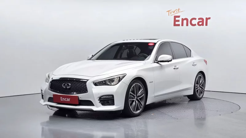 Infiniti Q50