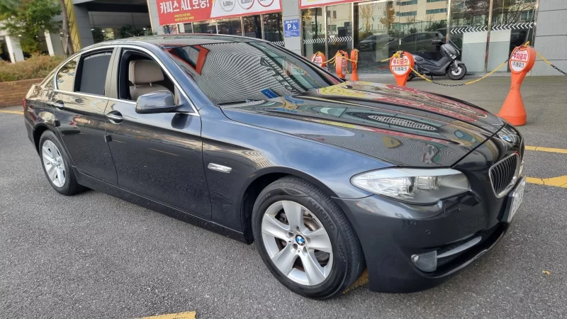BMW 5-Series