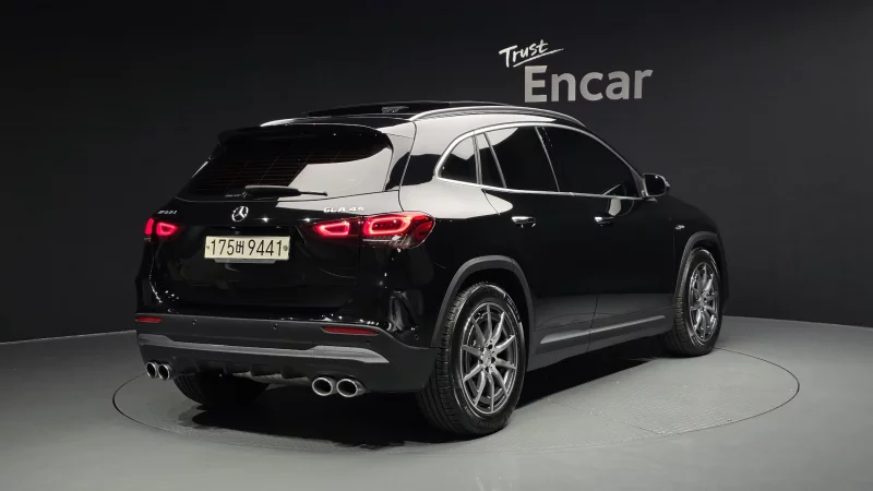 Mercedes-Benz GLA-Class