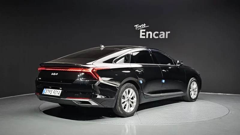 Kia K8