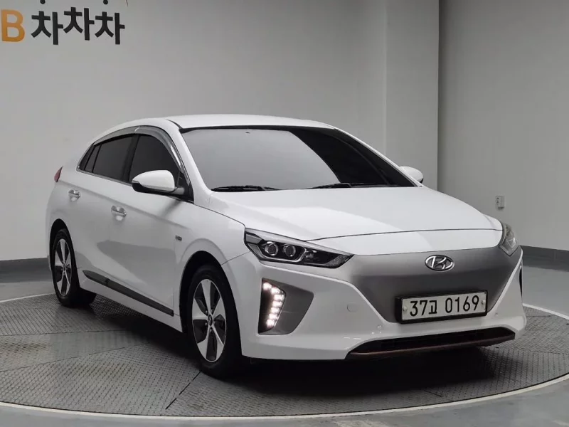 Hyundai Ioniq