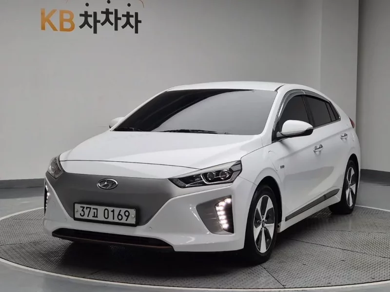Hyundai Ioniq