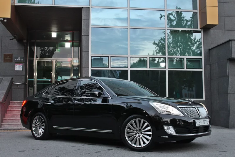 Hyundai Equus