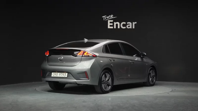 Hyundai Ioniq