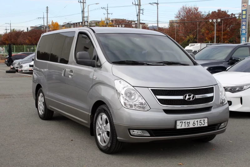 Hyundai Starex