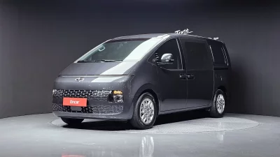 Hyundai Staria