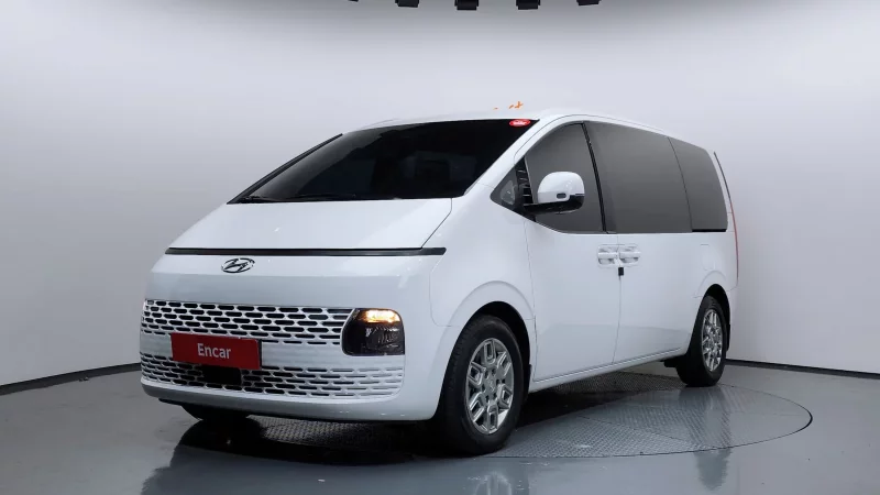 Hyundai Staria