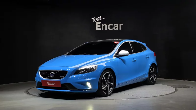 Volvo V40