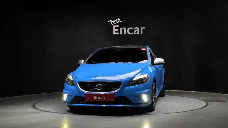 Volvo V40