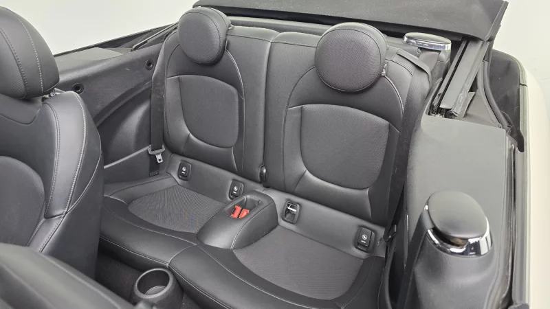 MINI Cooper Convertible