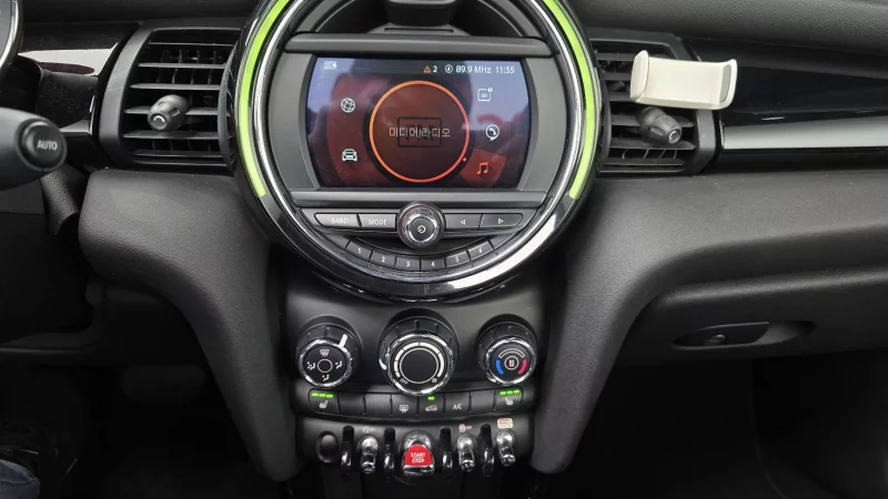 MINI Cooper Convertible