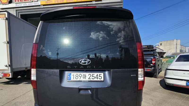 Hyundai Staria