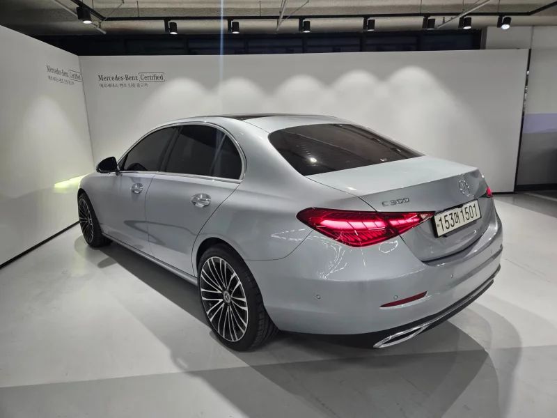 Mercedes-Benz C-Class