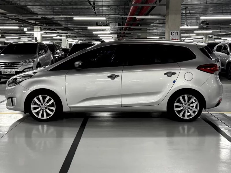 Kia Carens