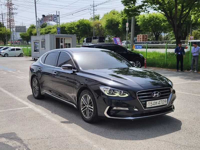 Hyundai Grandeur