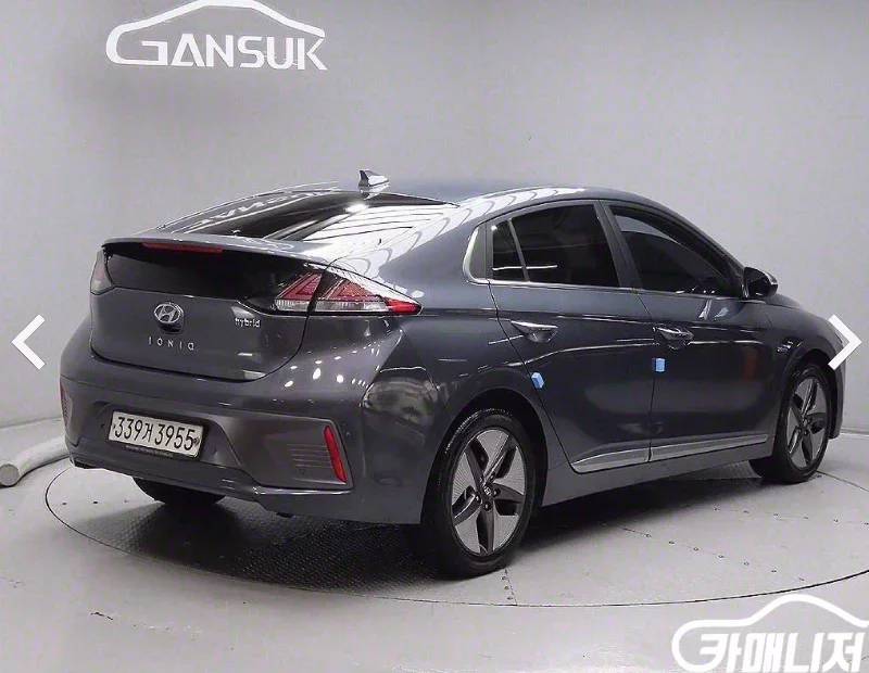 Hyundai Ioniq