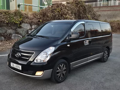 Hyundai Starex