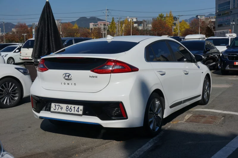 Hyundai Ioniq