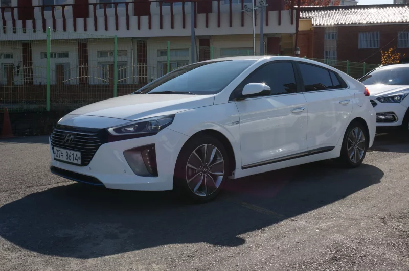Hyundai Ioniq