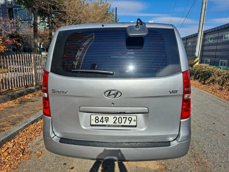 Hyundai Starex
