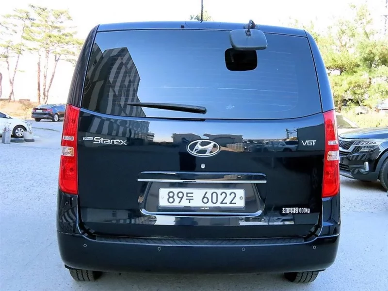 Hyundai Starex
