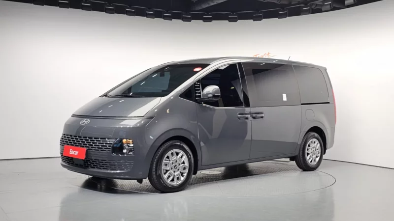 Hyundai Staria