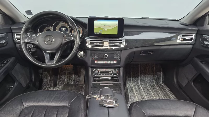 Mercedes-Benz CLS-Class