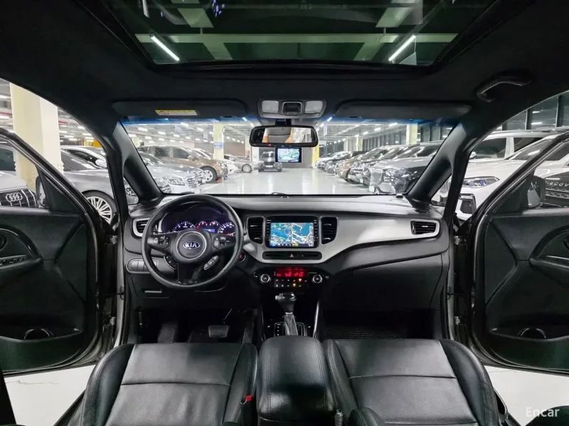 Kia Carens