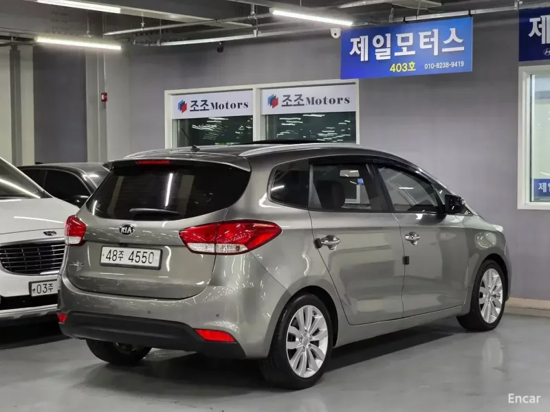 Kia Carens