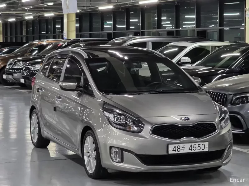 Kia Carens