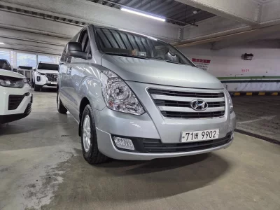 Hyundai Starex
