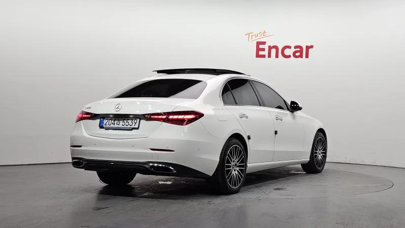 Mercedes-Benz C-Class