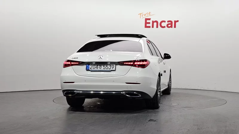 Mercedes-Benz C-Class