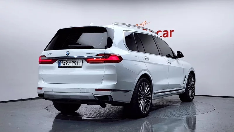 BMW X7
