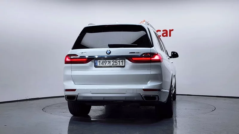 BMW X7