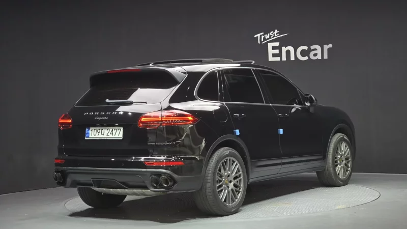 Porsche CAYENNE