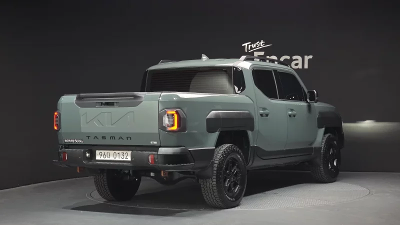 Kia Tasman