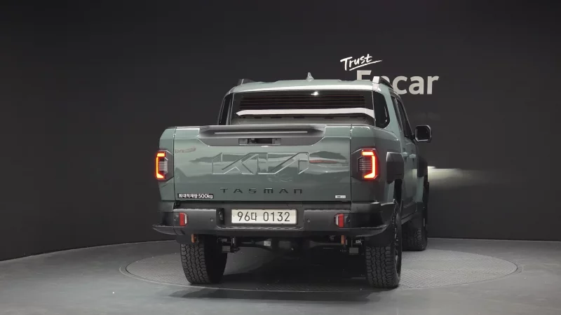 Kia Tasman