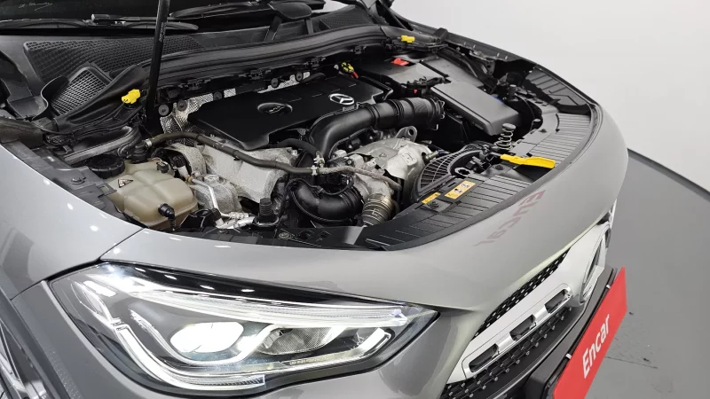 Mercedes-Benz GLA-Class