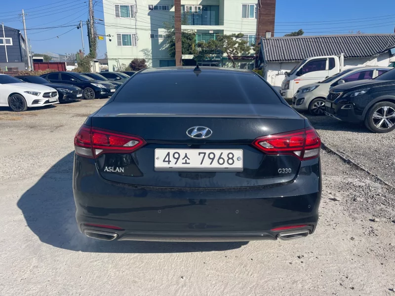 Hyundai Aslan