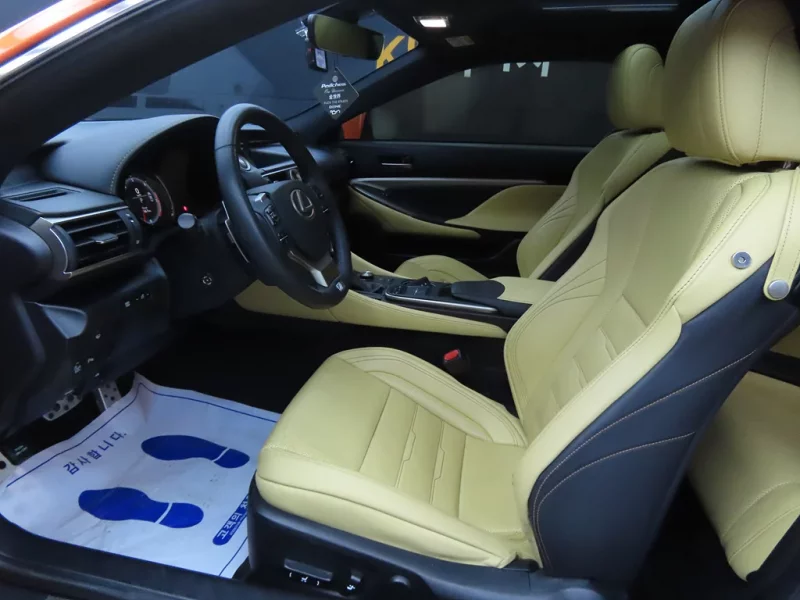Lexus RC