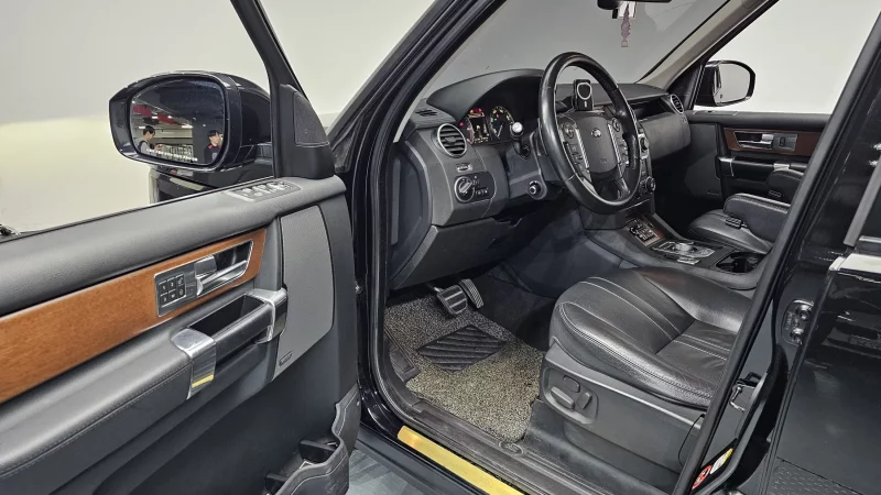 Land Rover DISCOVERY