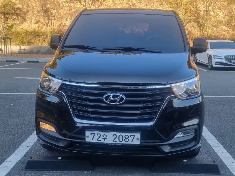 Hyundai Starex