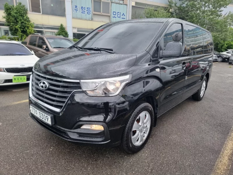 Hyundai Starex